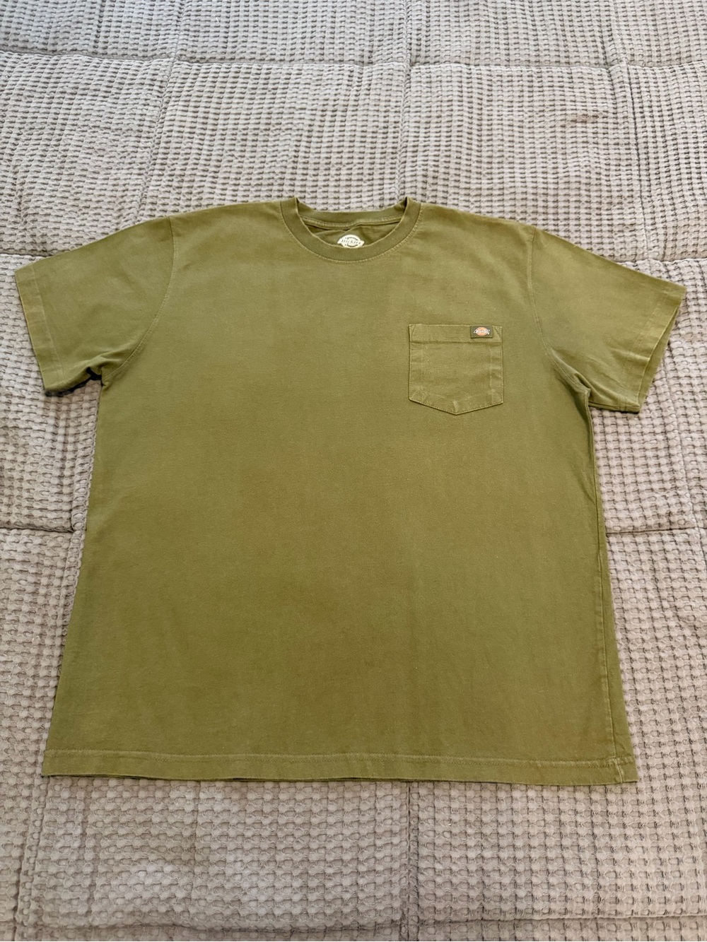 Dickies Pocket T-Shirt – Men’s Size XL Army Green Cotton Knit Short Sleeve Crew